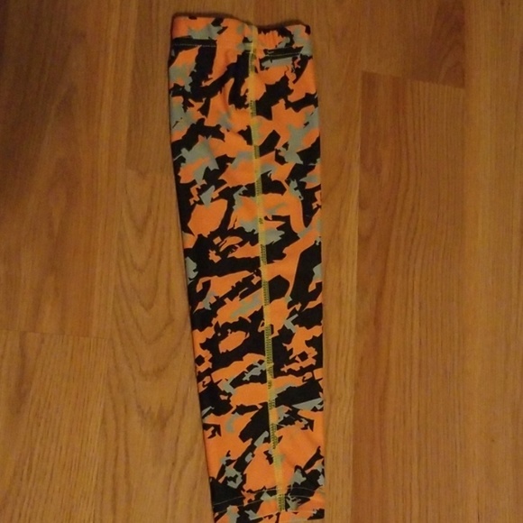 Compression sleeve - Picture 3 of 6